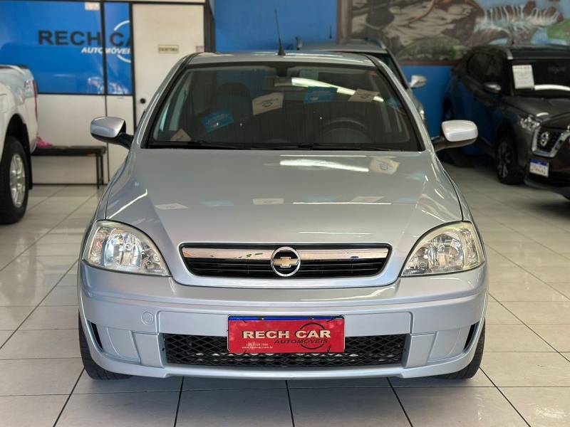 CHEVROLET - CORSA - 2009/2009 - Prata - R$ 27.900,00