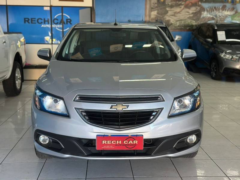 CHEVROLET - PRISMA - 2015/2015 - Prata - R$ 54.900,00