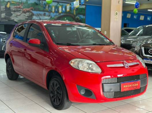 FIAT - PALIO - 2015/2015 - Vermelha - R$ 36.900,00