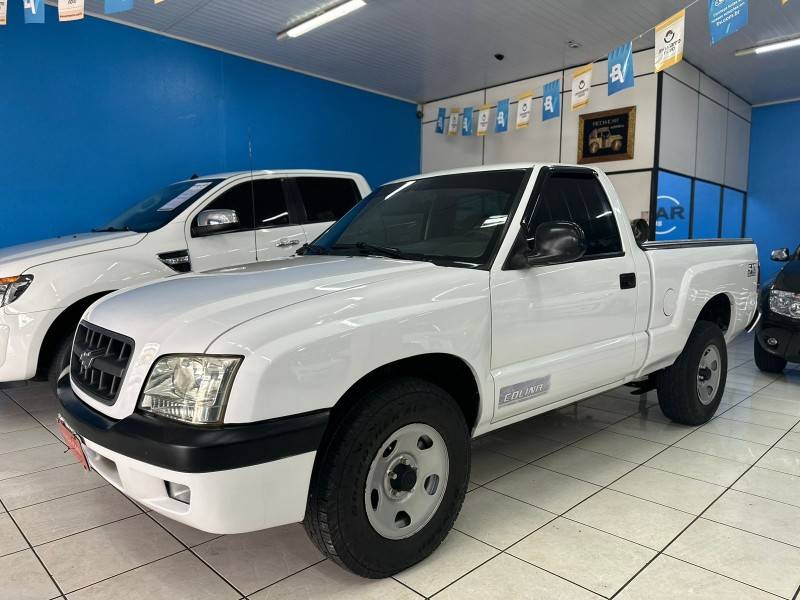 CHEVROLET - S10 - 2005/2005 - Branca - R$ 58.900,00