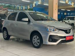 TOYOTA - ETIOS - 2018/2018 - Prata - R$ 54.900,00