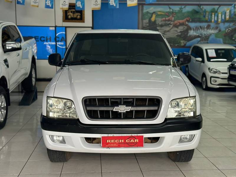 CHEVROLET - S10 - 2005/2005 - Branca - R$ 58.900,00