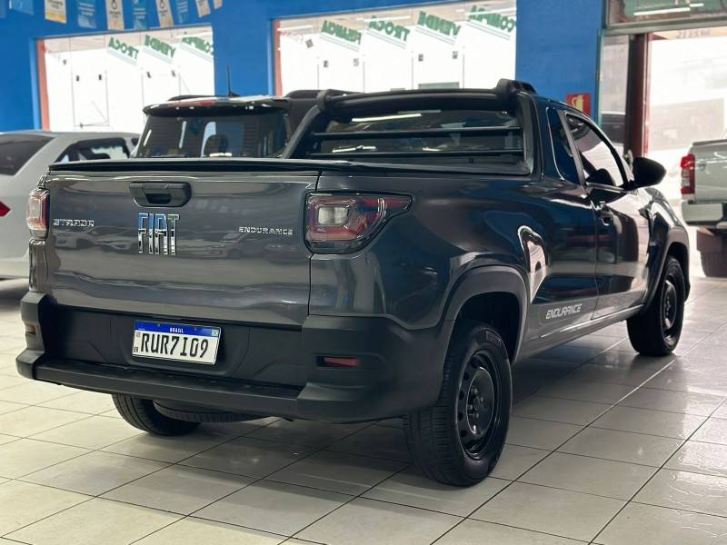 FIAT - STRADA - 2022/2022 - Cinza - R$ 71.900,00