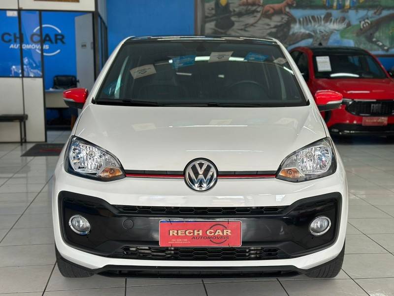 VOLKSWAGEN - UP - 2019/2019 - Branca - R$ 69.900,00