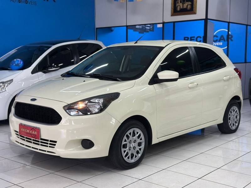 FORD - KA - 2015/2015 - Branca - R$ 40.900,00