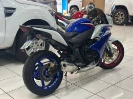 HONDA - CBR 600F - 2014/2014 - Azul - R$ 38.900,00