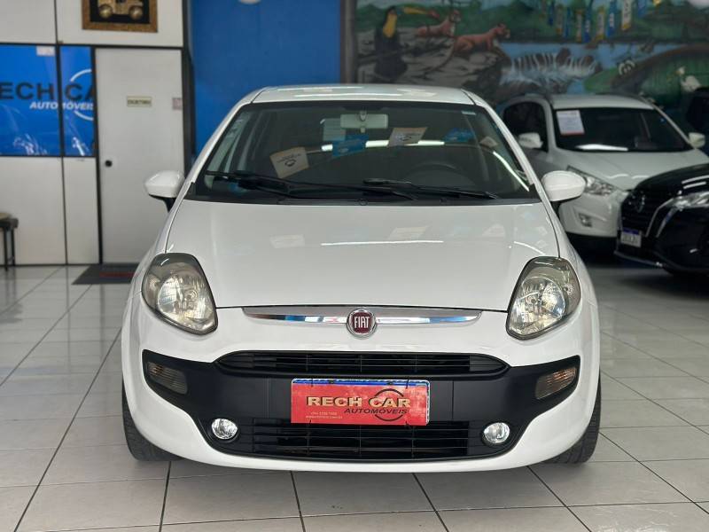 FIAT - PUNTO - 2013/2013 - Branca - R$ 38.900,00