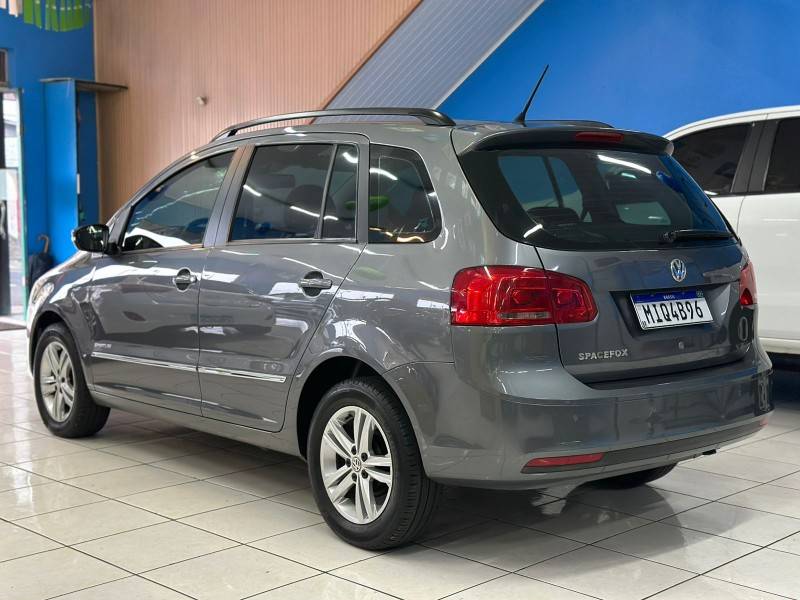 VOLKSWAGEN - SPACEFOX - 2012/2012 - Cinza - R$ 41.900,00