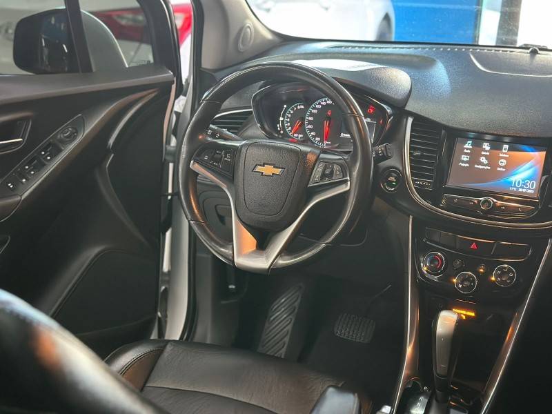 CHEVROLET - TRACKER - 2017/2017 - Branca - R$ 82.900,00