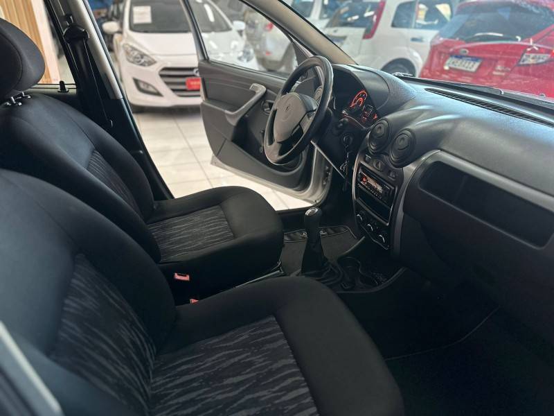 RENAULT - SANDERO - 2013/2013 - Prata - R$ 29.900,00