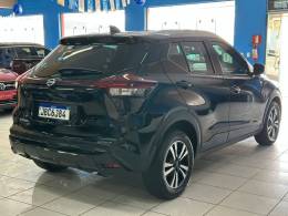 NISSAN - KICKS - 2022/2022 - Preta - R$ 92.900,00