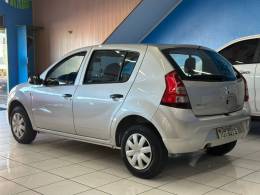 RENAULT - SANDERO - 2013/2013 - Prata - R$ 29.900,00