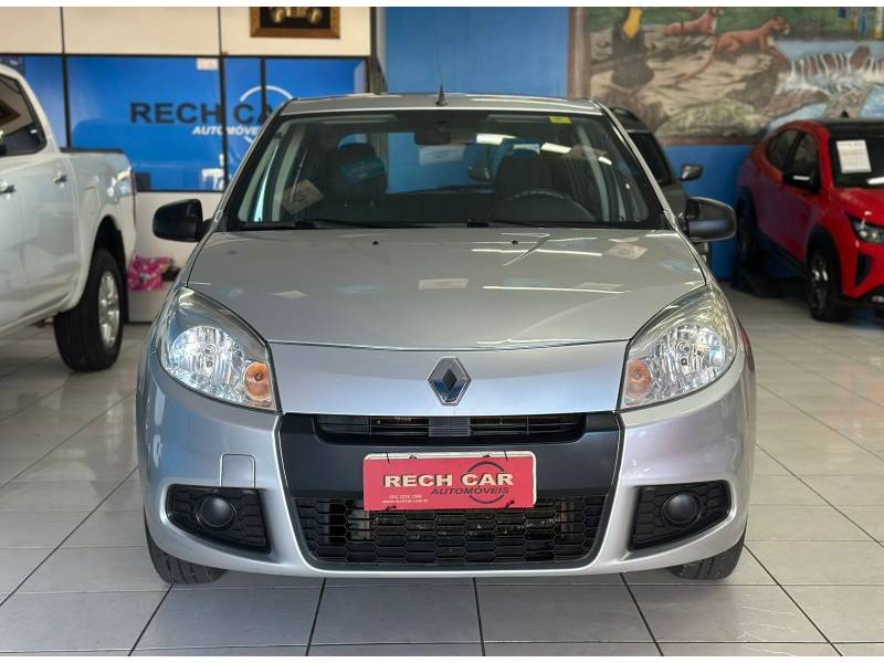 RENAULT - SANDERO - 2013/2013 - Prata - R$ 29.900,00