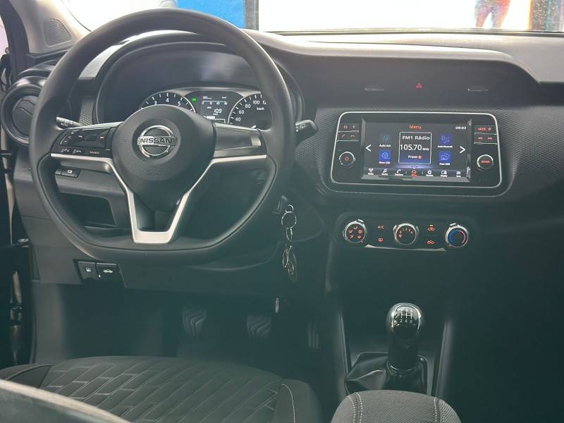 NISSAN - KICKS - 2022/2022 - Preta - R$ 92.900,00