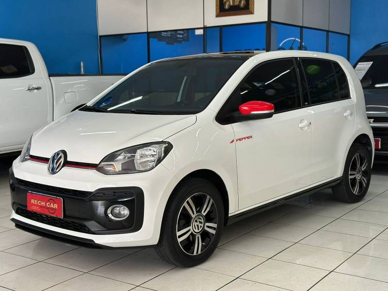 VOLKSWAGEN - UP - 2019/2019 - Branca - R$ 69.900,00