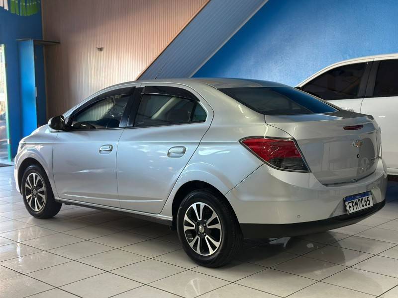 CHEVROLET - PRISMA - 2015/2015 - Prata - R$ 54.900,00